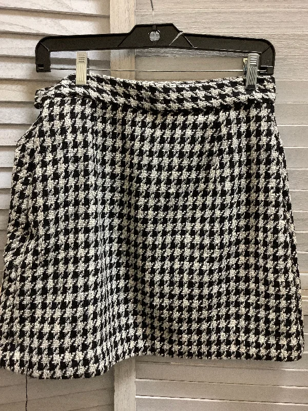 Skirt Mini & Short By H&m  Size: M