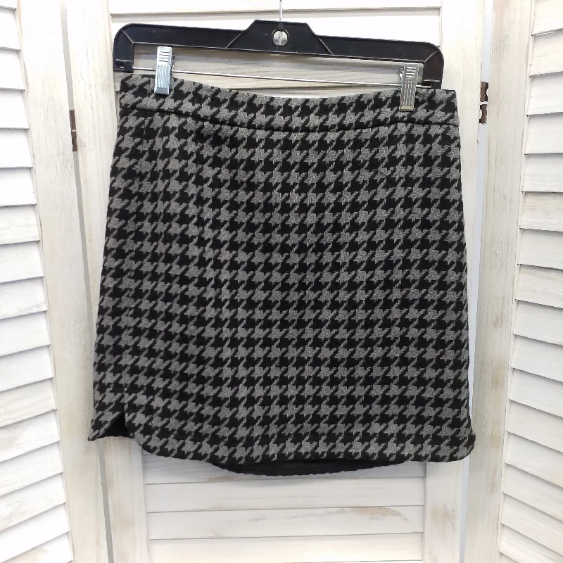 Skirt Mini & Short By J Crew  Size: 4