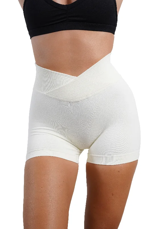 CORE V-WAIST MINI SCRUNCH SHORTS - CREAM