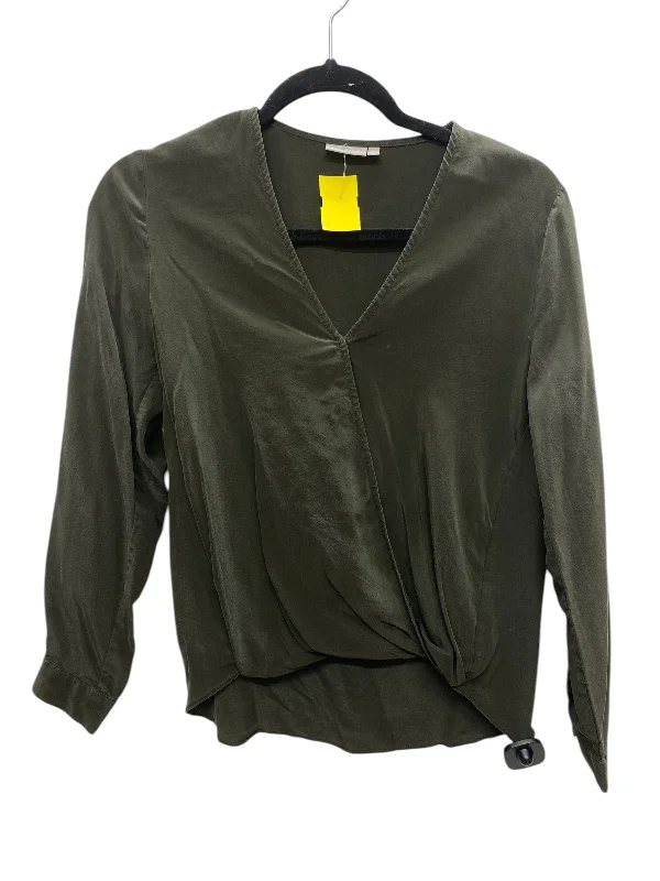 Top Long Sleeve By Clothes Mentor In Green, Size: 4